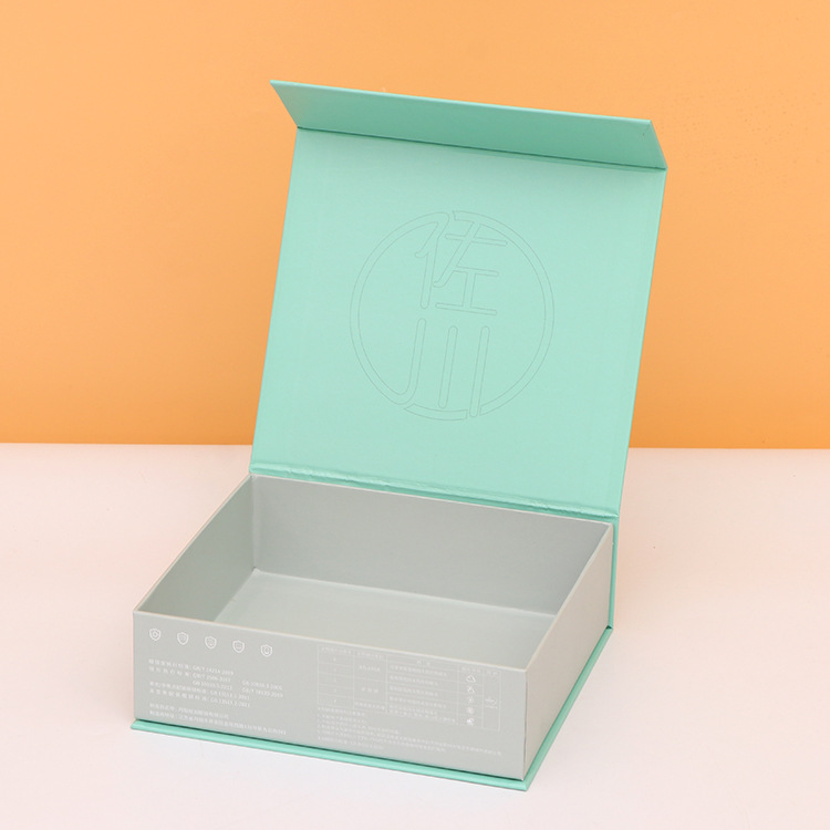 custom light blue cosmetic magnetic gift packaging box