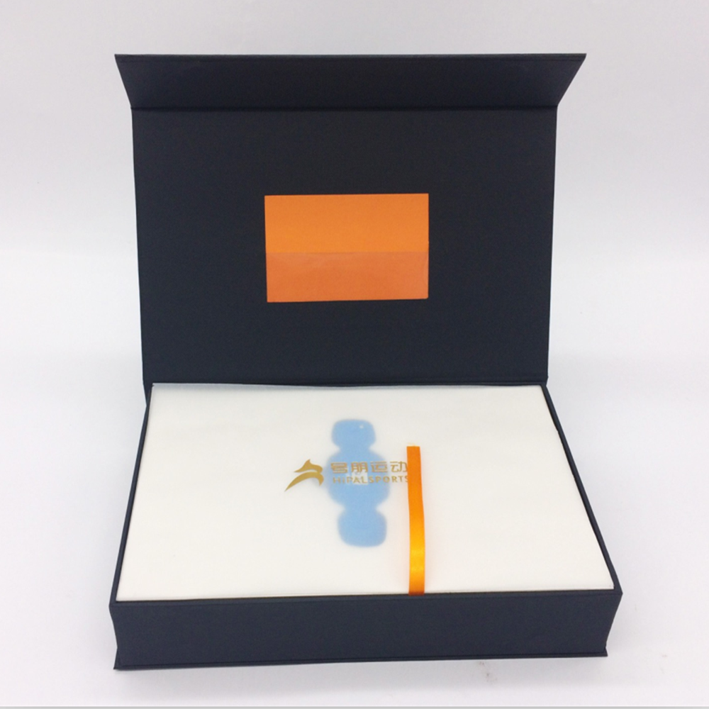 Custom magnetic cardboard box packaging with premium product inserts
