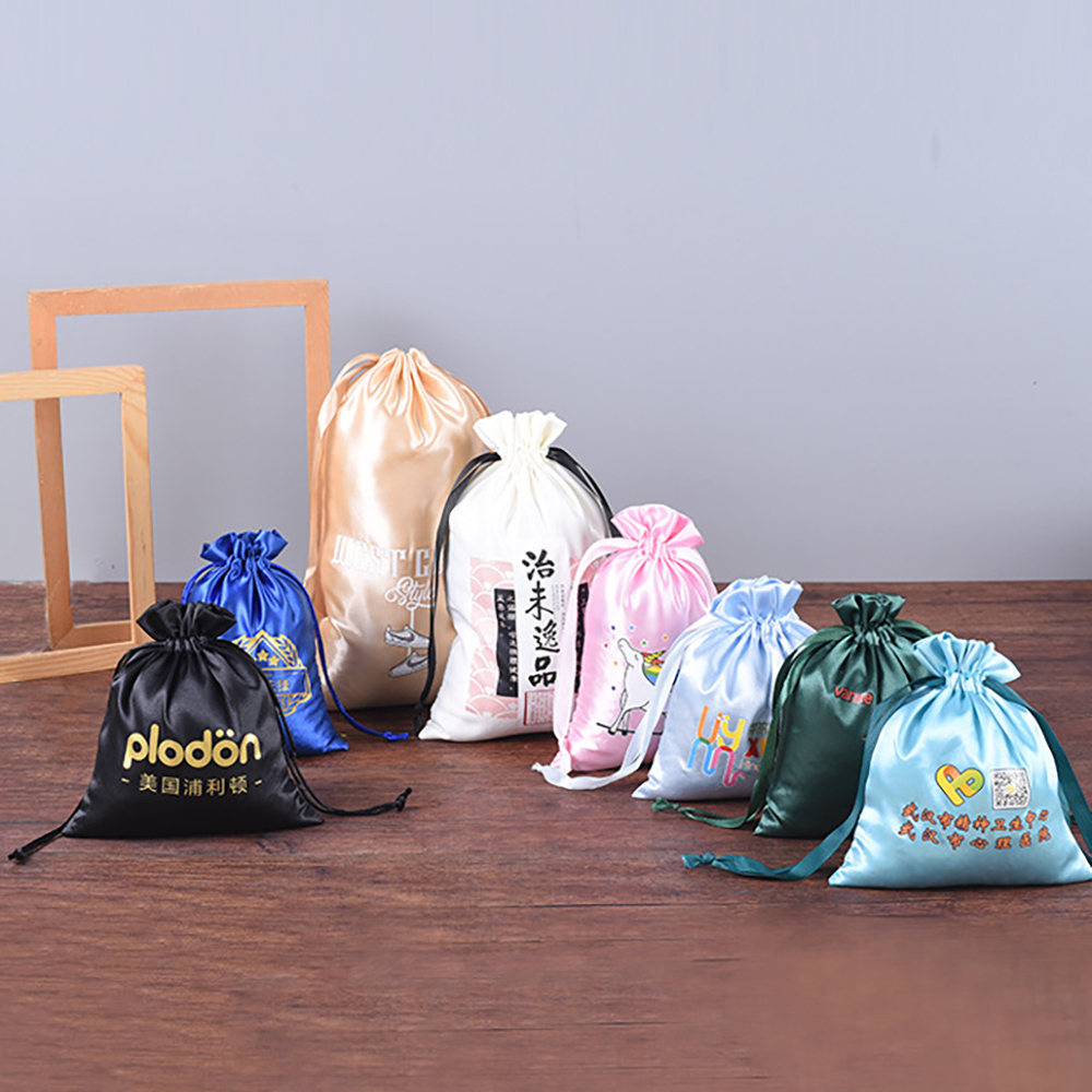 Luxury Silk Fabric Draw Strings Bags with Customized Brand Logo Prints