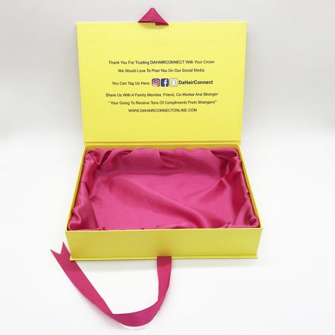pink-satin-liner-cosmetic-gift-box