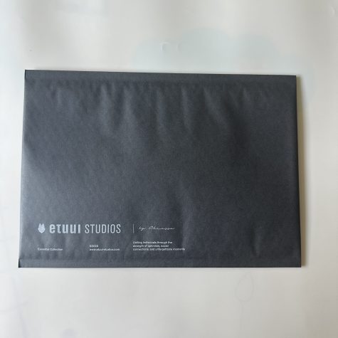 closed-black-biodegradable-padded-envelope-front