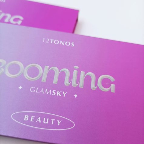 holographic-silver-foil-eyeshadow-palette